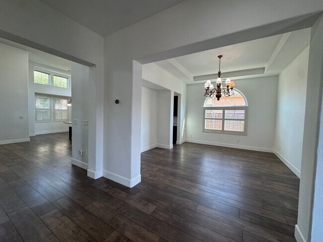 Foto del edificio - Welcome to the Quail Lake Gated Community!!!
