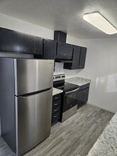 Building Photo - 2605 Quiet Cir