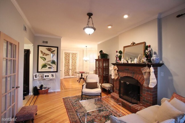 Foto del edificio - 1500 N LaSalle Dr