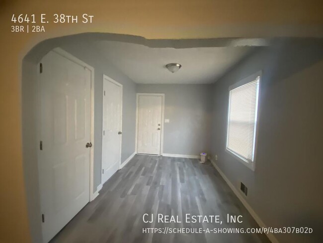 Building Photo - 4641 E 38th St