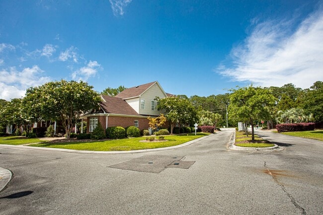 Building Photo - Pointe Summerset Patio Home Near Wrightsvi...