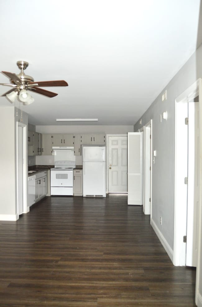 Foto del edificio - MORGAN AVE APARTMENTS