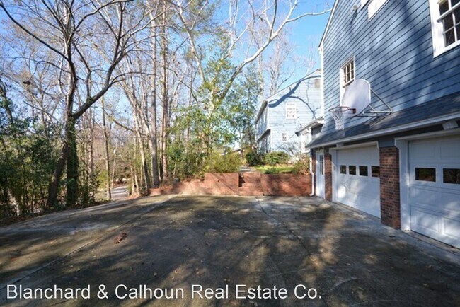 Foto del edificio - 4 br, 3.5 bath House - 2423 Wilkshire Drive