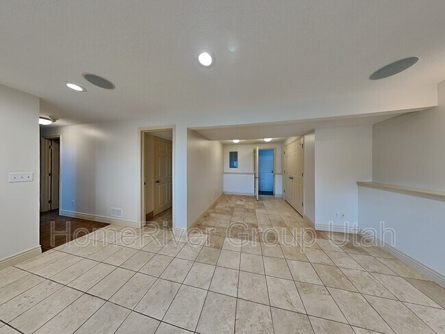 Building Photo - 6067 W 5050 S
