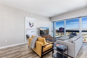 Building Photo - 4471 Dean Martin Dr
