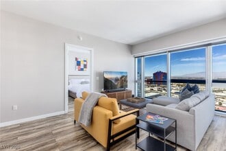 Building Photo - 4471 Dean Martin Dr