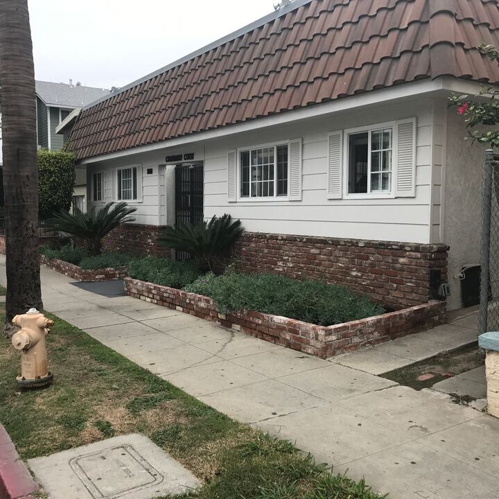 Foto del edificio - 1048 Coronado Avenue,