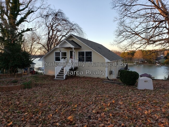 Building Photo - 111 Lynnbrook Ln