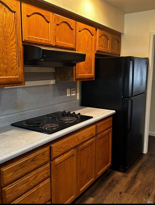 Foto del edificio - 832 Oakwood Ave