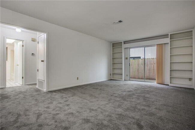 Building Photo - 5111 Avenue G Ave