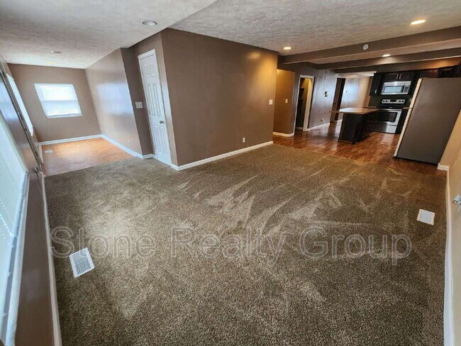 Foto del edificio - 2724 Maple Ave