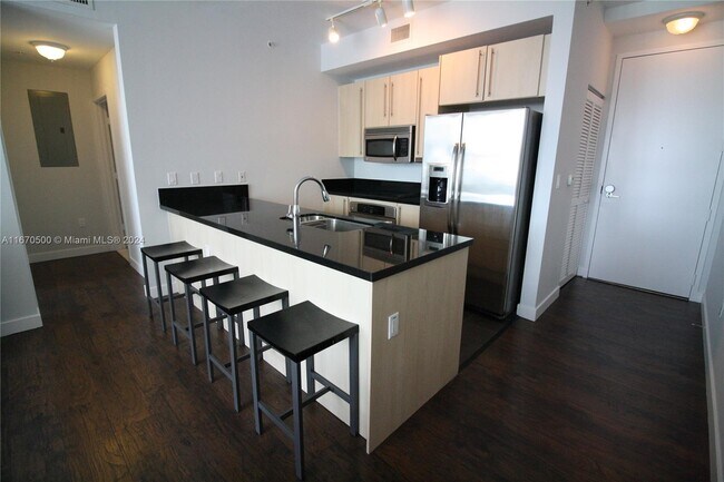Foto del edificio - 1111 SW 1st Ave
