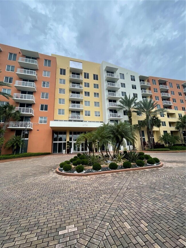 Foto del edificio - 2775 NE 187th St
