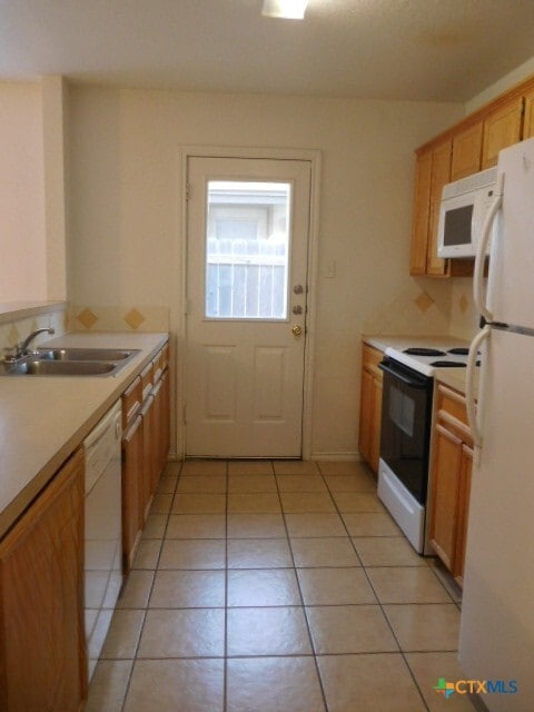 Building Photo - 933 Rosewood Dr