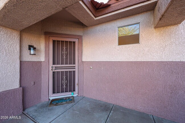 Foto del edificio - 16149 W Quail Creek Ln
