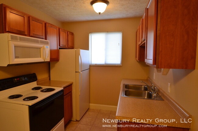 Building Photo - Clearview Meadows