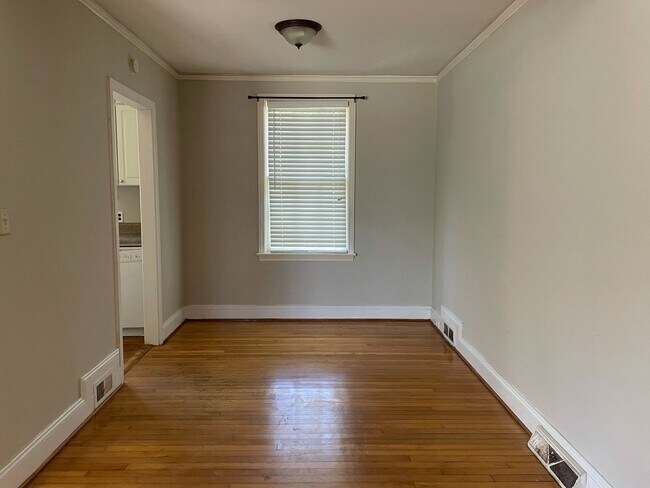 Foto del edificio - Located in Forest Acres