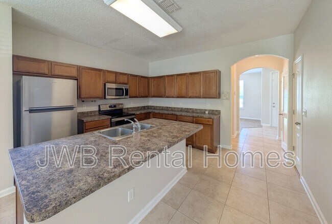 Foto del edificio - 625 Oakleaf Plantation Pkwy