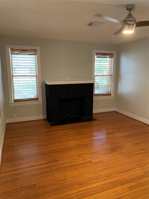 Building Photo - 5028 Avenue Q 1/2