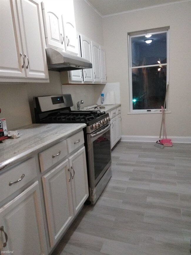 Foto del edificio - 7145 68th St