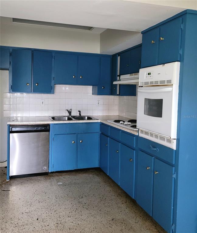 Building Photo - 4513 Dolphin Dr