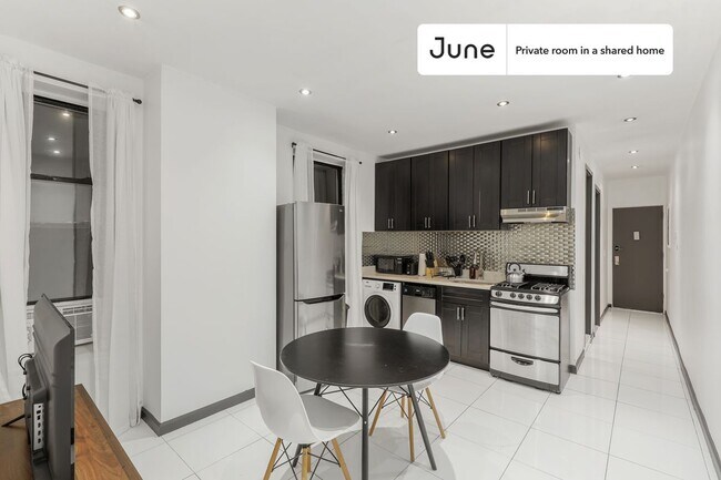 Foto del edificio - Room in Shared 3 bed/1 bath home in Upper West Side