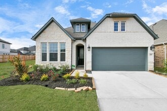 Building Photo - 211 Amaranth Wy