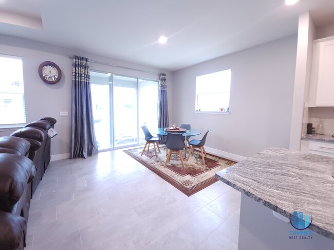 Foto del edificio - MOVE IN SPECIAL!!!!  $4599  move in being ...