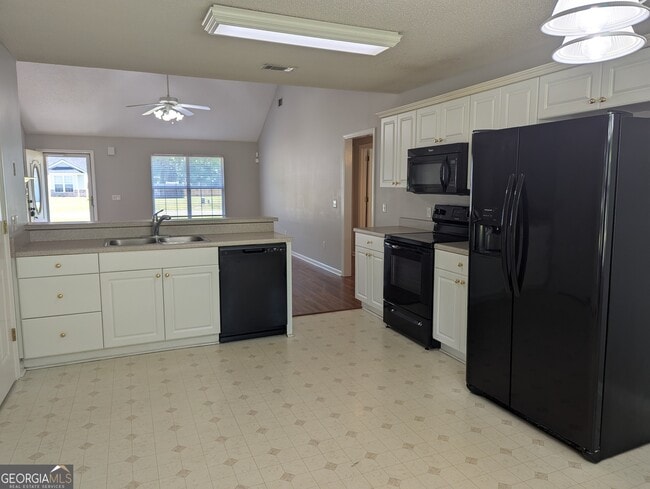 Foto del edificio - 22 Hidden Creek Dr