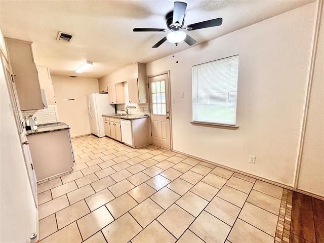 Foto del edificio - 1105 Springdale Rd