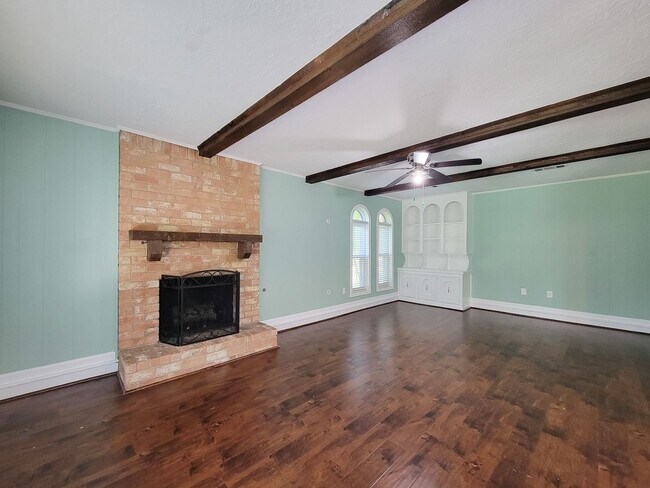 Building Photo - Home has been remodeled/updated. New hand-...