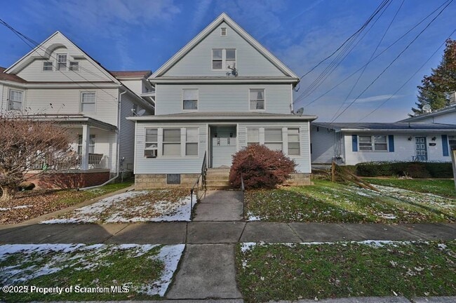 Building Photo - 2211 Brown Ave