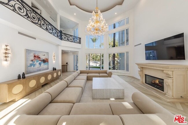 Building Photo - 504 Elm Dr