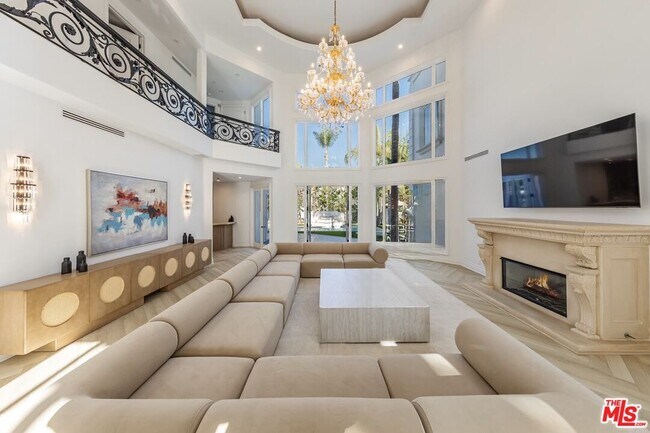 Foto del edificio - 504 Elm Dr