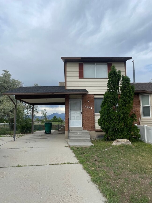 Building Photo - 9051 Corliss Ave