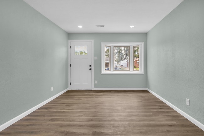 Foto del edificio - 2708 Ash St