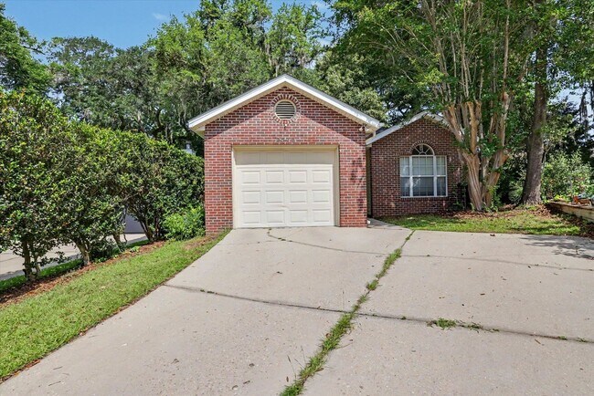 Building Photo - 2576 Yarmouth Ln