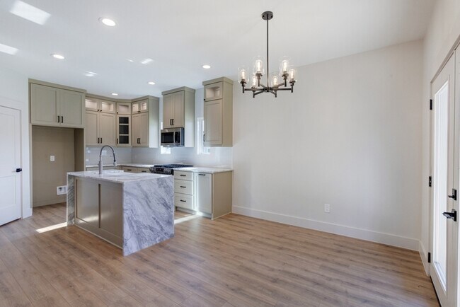 Building Photo - 501 Southern Dr