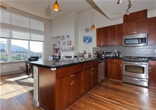 Photo - 1840 25th Ave NE #402 Apartment