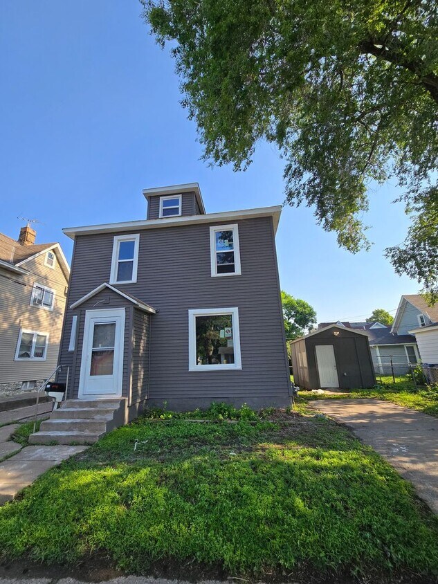 Foto del edificio - Newly Renovated Single Family Home - GREAT...