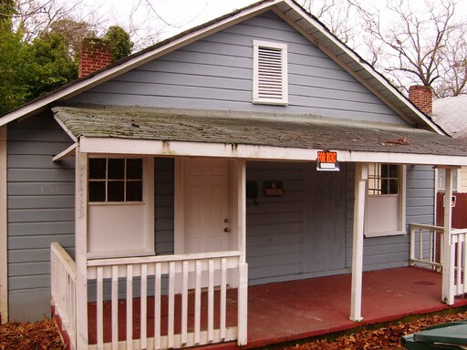 Building Photo - 1215 King St