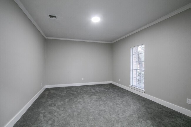 Foto del edificio - 16623 Wimbledon Forest Dr