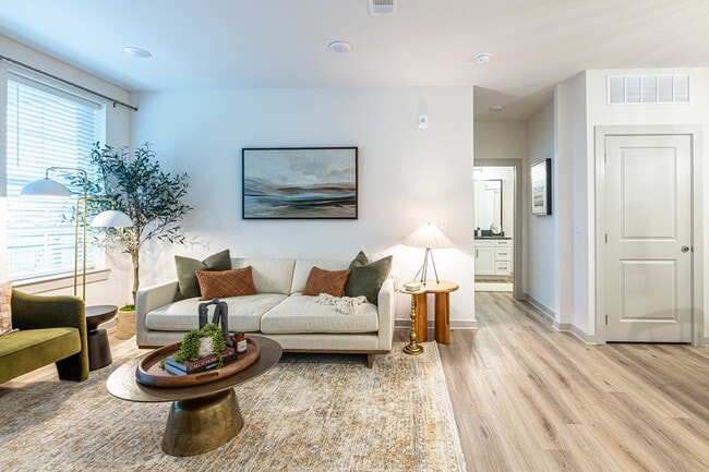 Livano Apartments-11 - Livano Knoxville