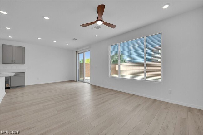 Building Photo - 5916 Obsidian Sky Ave