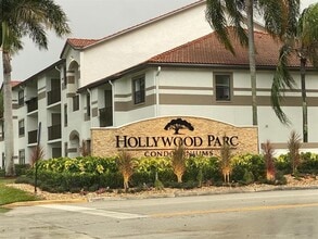 Building Photo - 640 S Park Rd