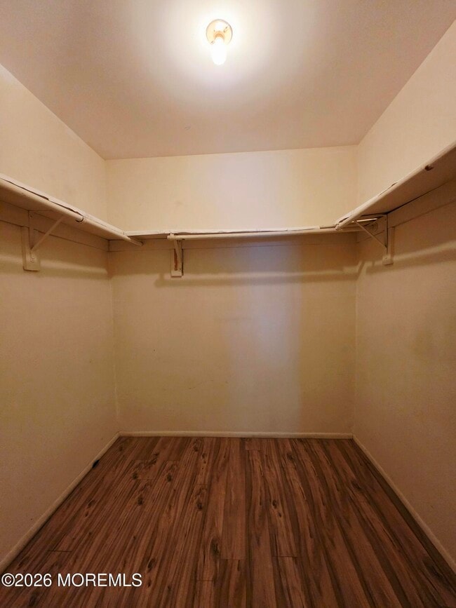 Building Photo - 167 Amberly Dr