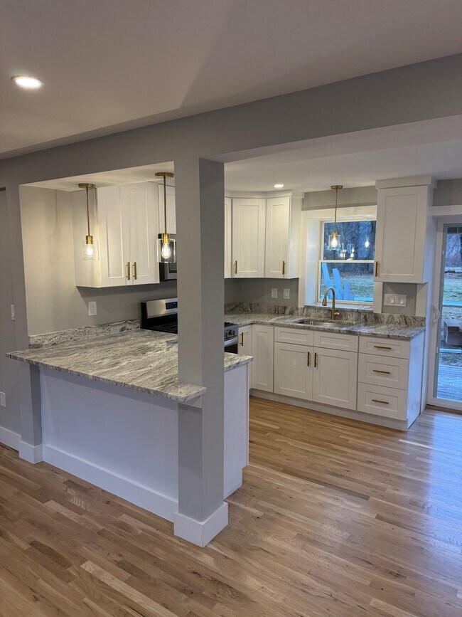 Building Photo - 46 High St