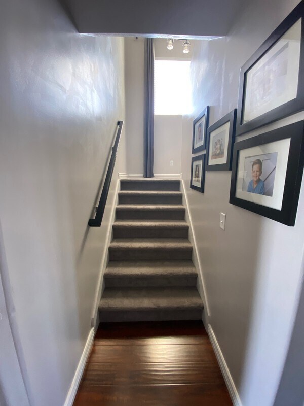 Building Photo - 880 W 2310 N