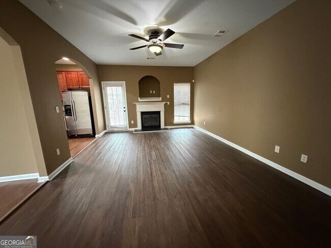 Building Photo - 2473 Capella Cir SW