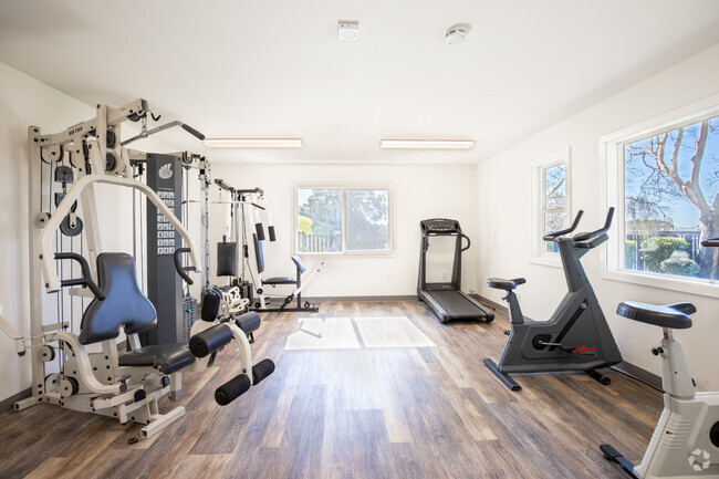 Fitness Center - Westridge at Hilltop Apartments